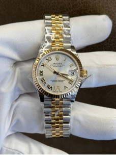 Rolex Datejust 31 — срібний циферблат з римськими цифрами