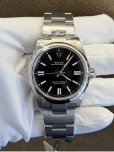 Rolex Oyster Perpetual 41 — чорний циферблат