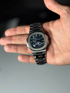 Patek Philippe Nautilus Moon Phase — чорно-синій циферблат Gradient