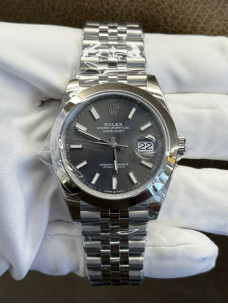 Rolex Datejust 41 — чорний циферблат