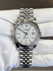 Rolex Datejust 41 — білий циферблат