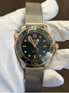 Omega Seamaster Diver 300M — чорний циферблат