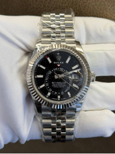 Rolex Sky-Dweller 42 — чорний циферблат