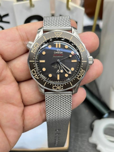 Omega Seamaster Diver 300M 